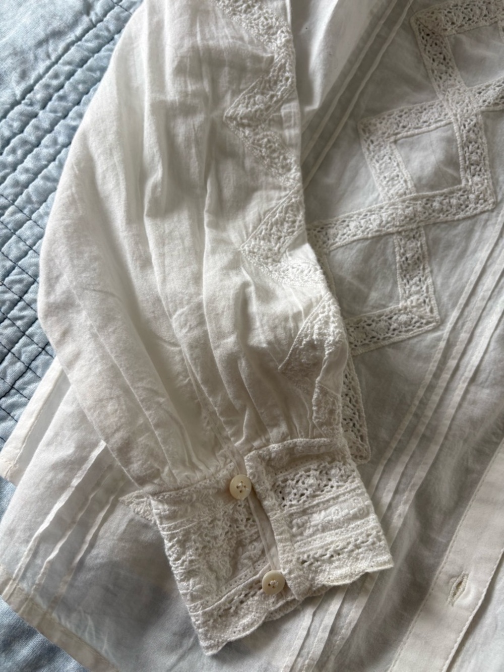 Sezane Chlo Shirt with ruffle collar and embroidery - bought in Paris - Picture 6 of 7